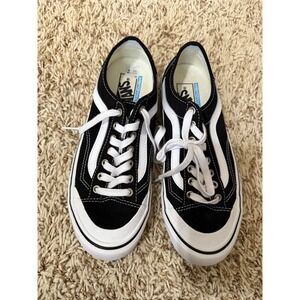 NWOT Vans Style 36 Decon SF (Black/White) sneakers with Ultracush insoles